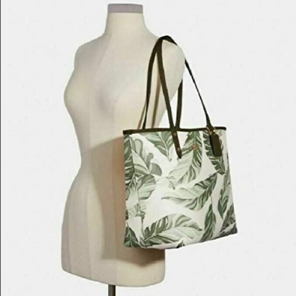 Coach Tote
